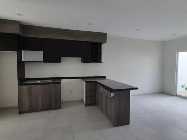 Casa en Venta en Fracc. Residencial El Cielo Zona Mezquital 4
