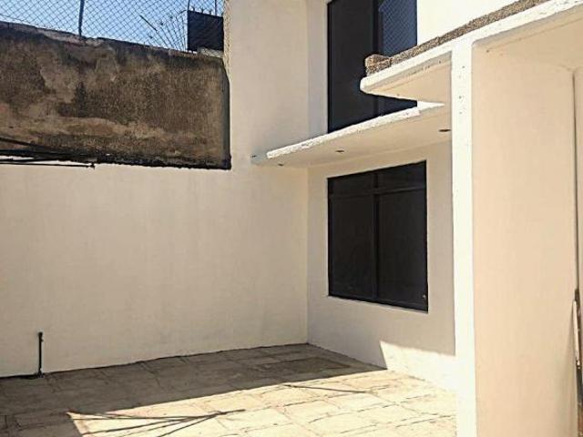 CASA EN VENTA EN FRACC. SAN CARLOS, ECATEPEC