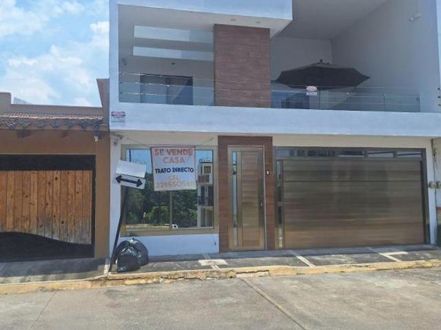 CASA EN VENTA EN FRACC.SAN JOSE VIG.LAS 24 HRS CERCA BODEGA AURRERA