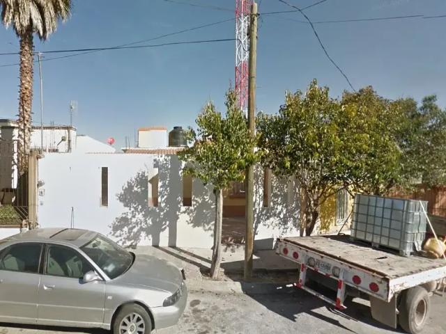 Casa en venta en Fracc Valle Dorado, Saltillo, Coahuila de Zaragoza