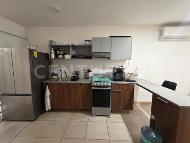 CASA EN VENTA EN FRACC VIDAIRE MANZANILLO
