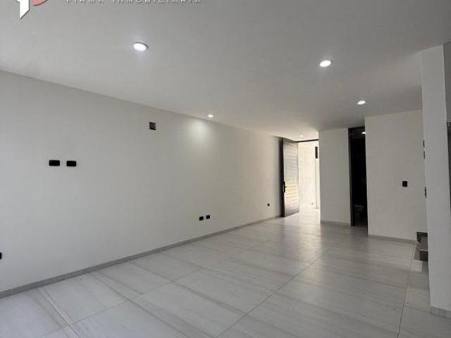 Casa en Venta en Fracc. Vilanova al Sur de la Ciudad de Aguascalientes P