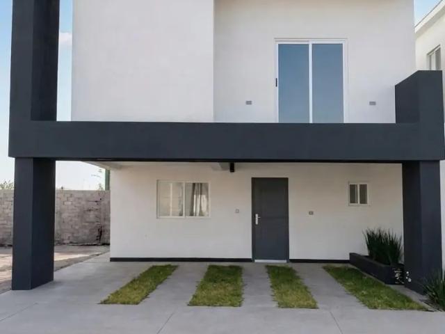 Casa en Venta en Fraccionamiento Tarona por Las Aldabas Chihuahua