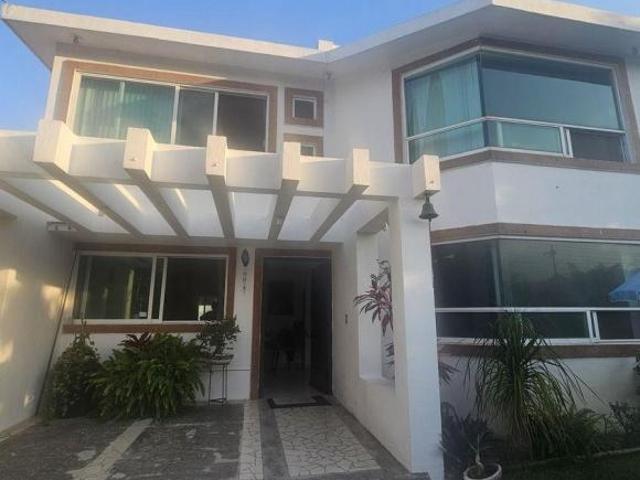 Casa en Venta en Fraccionamiento Vergeles de Oaxtepec, Morelos