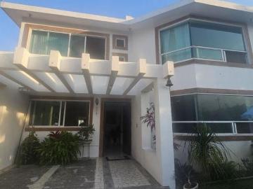 Casa en Venta en Fraccionamiento Vergeles de Oaxtepec, Morelos