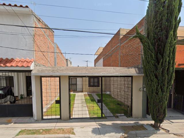 Casa en venta en Fraccionamiento Vistas del sol II, Aguascalientes: Ideal para familia