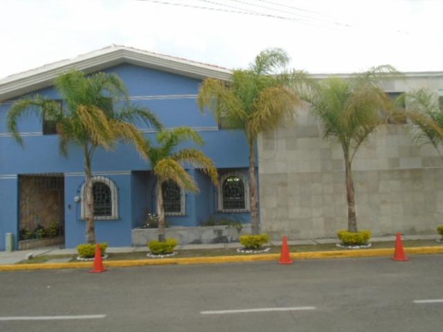 Casa en Venta en Fraccionamiento Barrio de Arboledas, Estado de Puebla
