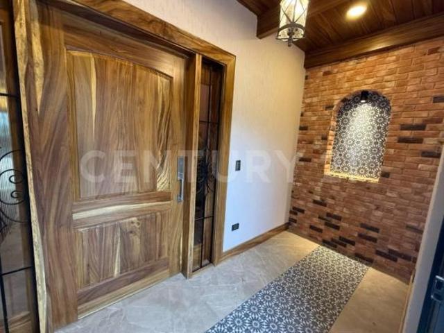 Casa en Venta en Fraccionamiento Bosque Real en Chihuahua, Chihuahua