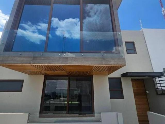 Casa en Venta en Fraccionamiento Bosques del Refugio