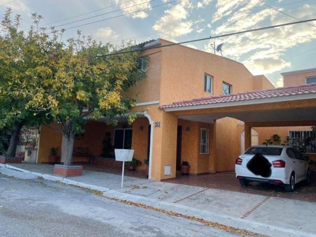 Casa en venta en Fraccionamiento Bugambilias
