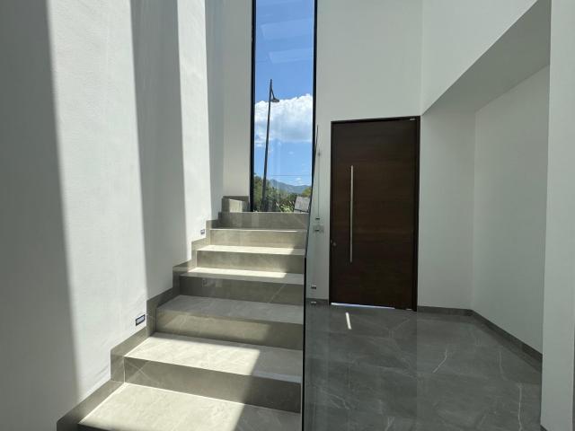 Casa en venta en Fraccionamiento Campestre Santiago, Santiago, Nuevo Leon, recamara en planta baja