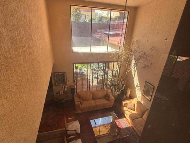 Casa en venta en Fraccionamiento Cerrado en Altavista, Paseo de las Lomas, Álvaro Obregón