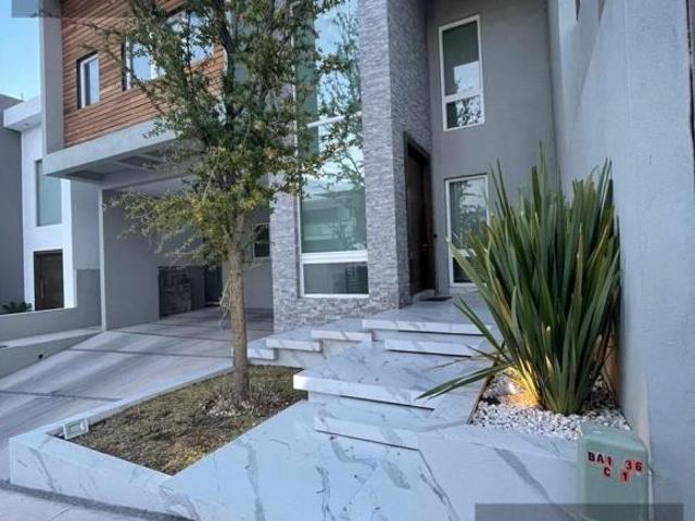Casa EN VENTA EN FRACCIONAMIENTO CIMARRON