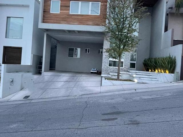 Casa EN VENTA EN FRACCIONAMIENTO CIMARRON