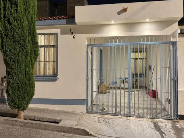 CASA EN VENTA EN FRACCIONAMIENTO CIELO CLARO I 3 RECAMARAS I 1 BAÑO I ENTRE SEGUNDO Y TERCER ANILLO