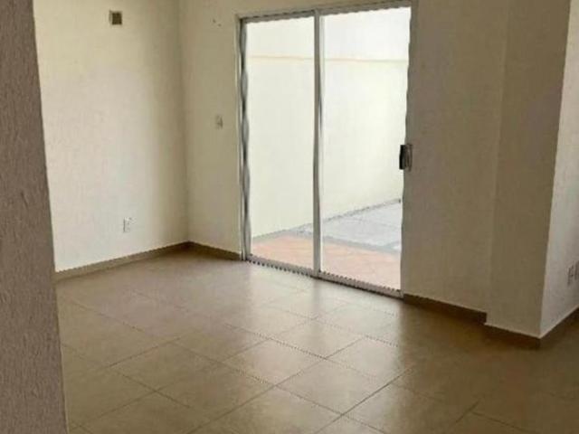 Casa en venta en Fraccionamiento Colinas de San José en Tlalnepantla, cerca de Av. Michoacán