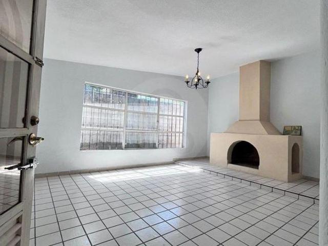Casa en venta en Fraccionamiento Colinas del Bosque