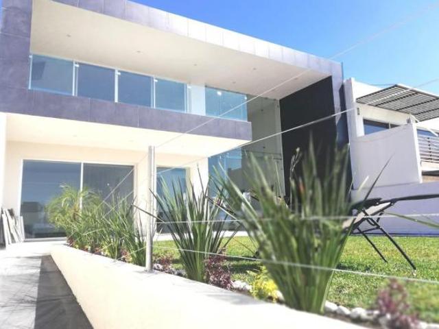 Casa en venta en Fraccionamiento Corinto Burgos, Temixco, Cuernavaca, Morelos en $7,990,000