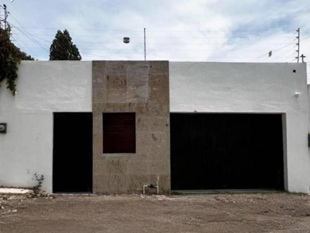 Casa en Venta en Fraccionamiento Corral de Barrancos al Norte de la Ciudad de Aguascalientes