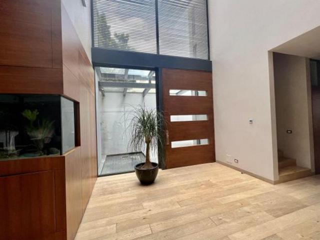 CASA EN VENTA EN FRACCIONAMIENTO CUMBRES DE SANTA FE