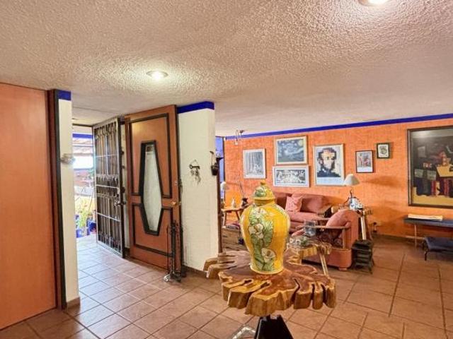 Casa en Venta en Fraccionamiento en Lomas de Tarango