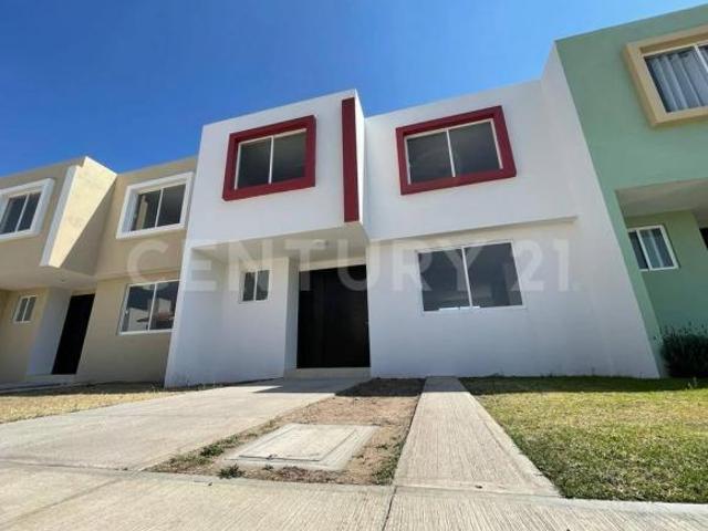 Casa en venta en fraccionamiento en San Juan del Rio, Qro