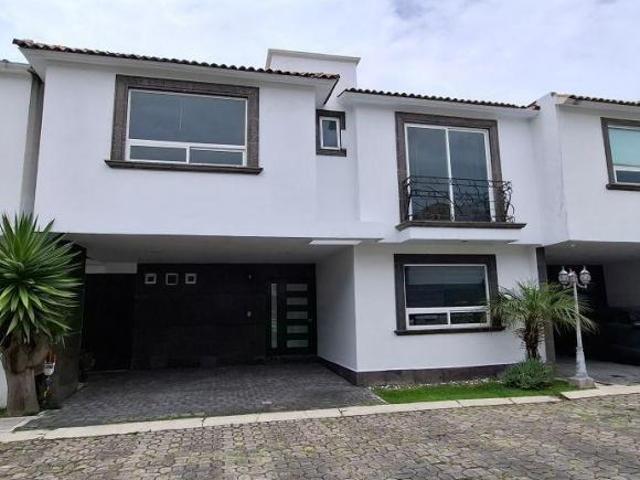 CASA EN VENTA EN FRACCIONAMIENTO EN SAN SALVADOR TIZATLALLI METEPEC