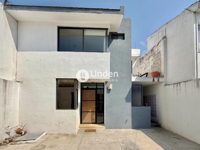 CASA EN VENTA EN FRACCIONAMIENTO ESTRELLAS DEL SUR, ZONA ANGEL?POLIS
