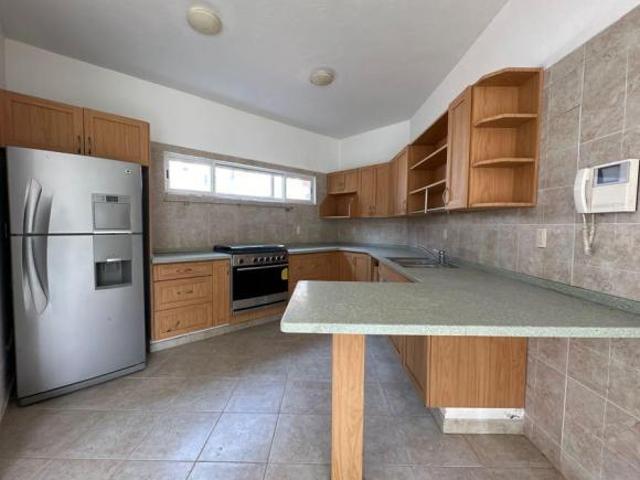 Casa en venta en Fraccionamiento exclusivo Real Tétela Cuernavaca