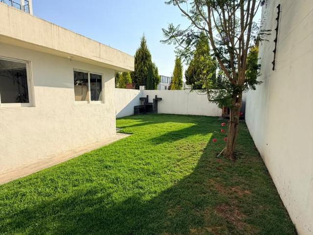 Casa en Venta en Fraccionamiento Foresta Metepec