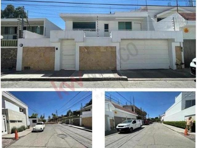 Casa en venta en Fraccionamiento Jardines del Moral