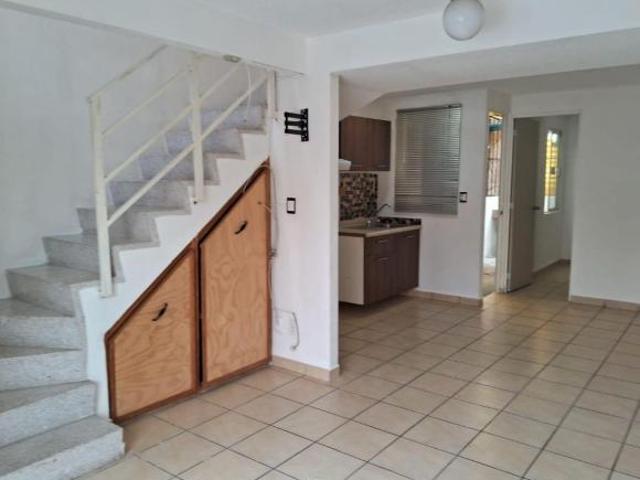 CASA EN VENTA EN FRACCIONAMIENTO LA FLORIDA