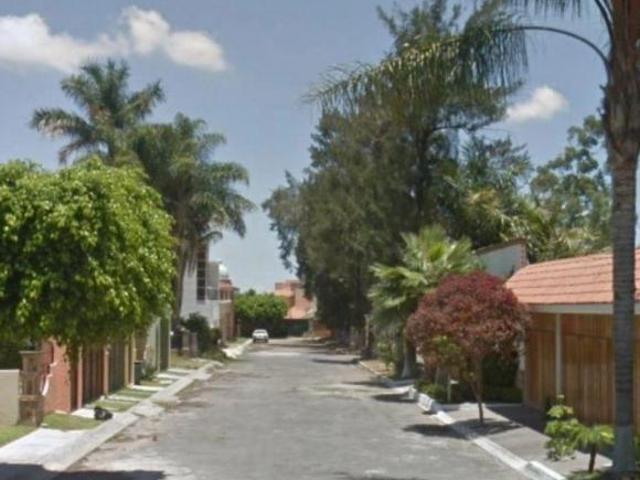 CASA EN VENTA EN FRACCIONAMIENTO LAS BRISAS TEPIC NAYARIT