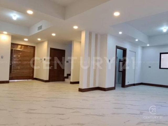 CASA EN VENTA EN FRACCIONAMIENTO LOMAS UNIVERSIDAD I CHIHUAHUA, CHIH