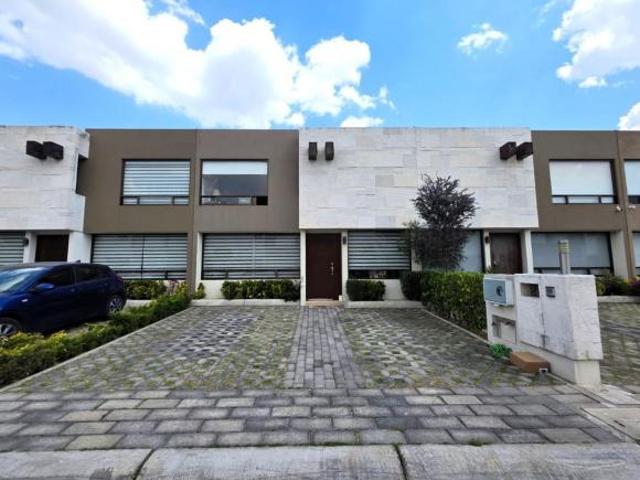 Casa en Venta en Fraccionamiento Lomas Virreyes en Calimaya, Estado de México