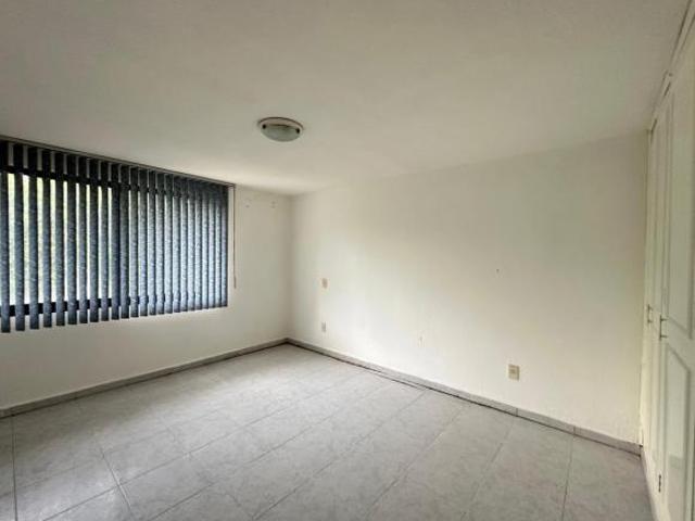 CASA EN VENTA EN FRACCIONAMIENTO LOMAS DE COCOYOC, MORELOS