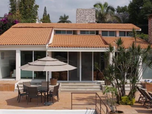 Casa en venta en fraccionamiento lomas de cortes