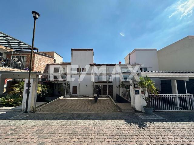 Casa en venta en Fraccionamiento Lomas del Angel, zona La Calera, Puebla