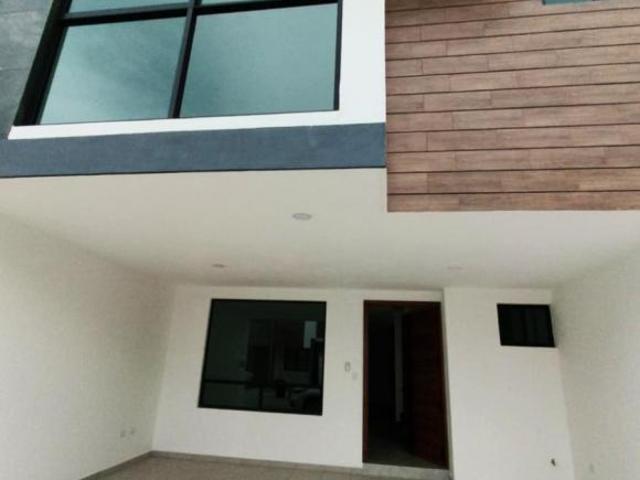 Casa en Venta en Fraccionamiento Lucendi con Casa club