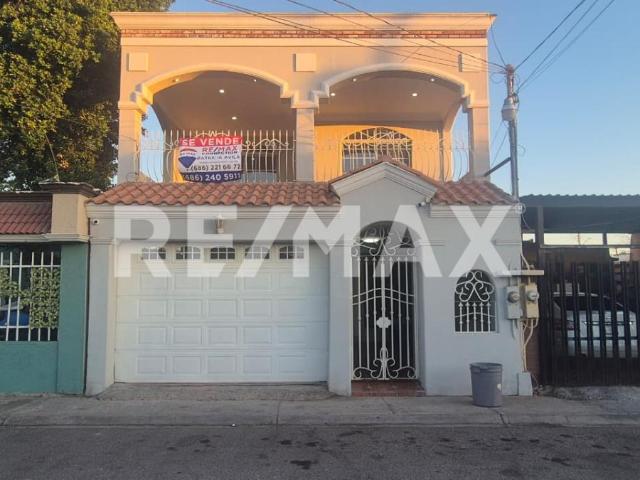 Casa en venta en fraccionamiento Orquídeas
