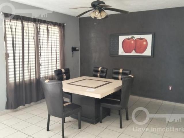 Casa en Venta en Fraccionamiento Paraíso Coatzacoalcos
