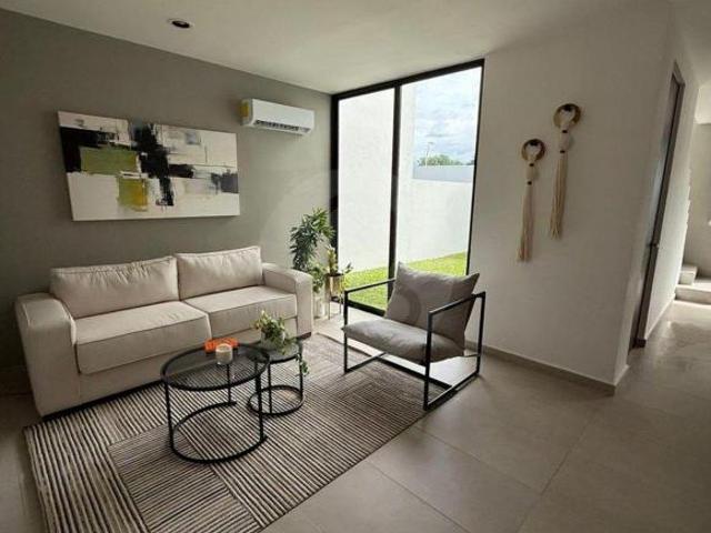 Casa en venta en Fraccionamiento Pedregales de Ciudad Caucel