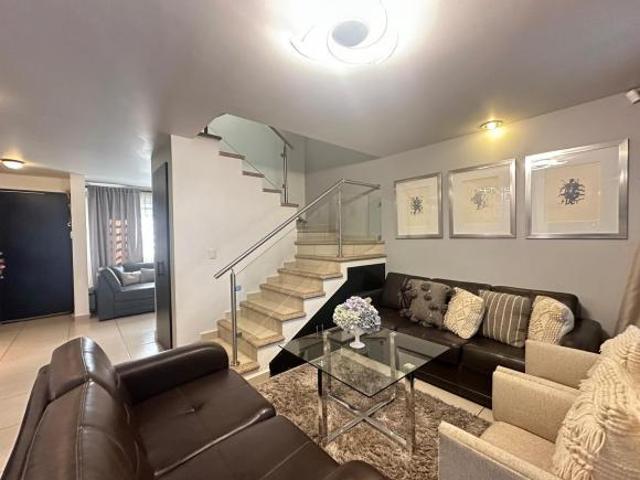 CASA EN VENTA EN FRACCIONAMIENTO PORTON CAÑADA