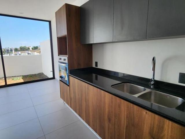 Casa en Venta en fraccionamiento privado con casa club, canchas multideportivas