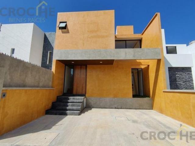 CASA EN VENTA EN FRACCIONAMIENTO PRIVADO ZONA EL GRANDE, COATEPEC VERACRUZ