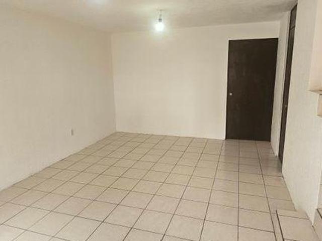 CASA EN VENTA EN FRACCIONAMIENTO REAL DEL VALLE