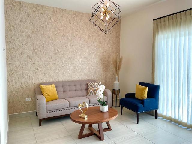CASA EN VENTA EN FRACCIONAMIENTO RESIDENCIAL CON CASA CLUB