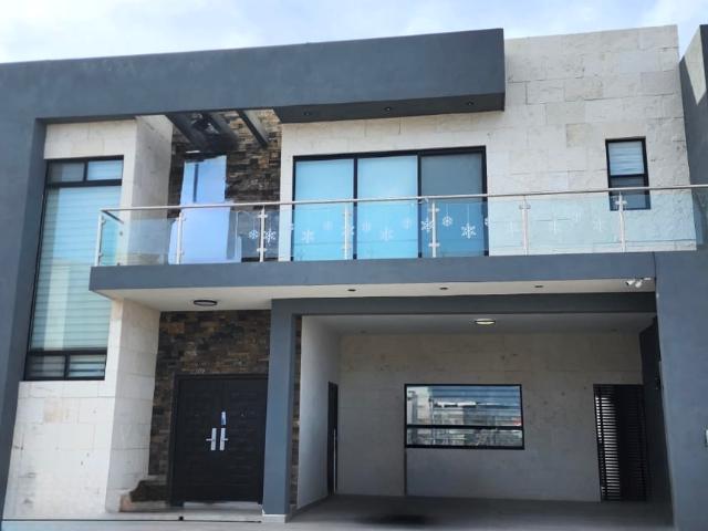 Casa en Venta en Fraccionamiento Residencial Habita II Al norte de Saltillo