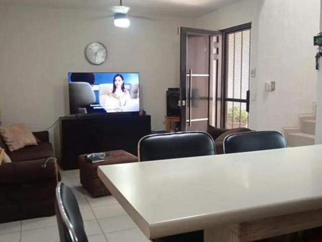 Baja de precio, en Venta en Fraccionamiento Santa Sofía, Irapuato Espaciosa y con Acceso Privado