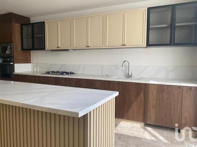 CASA en VENTA en Fraccionamiento San Ángel IV con recámara en PB en San Luis Potosí